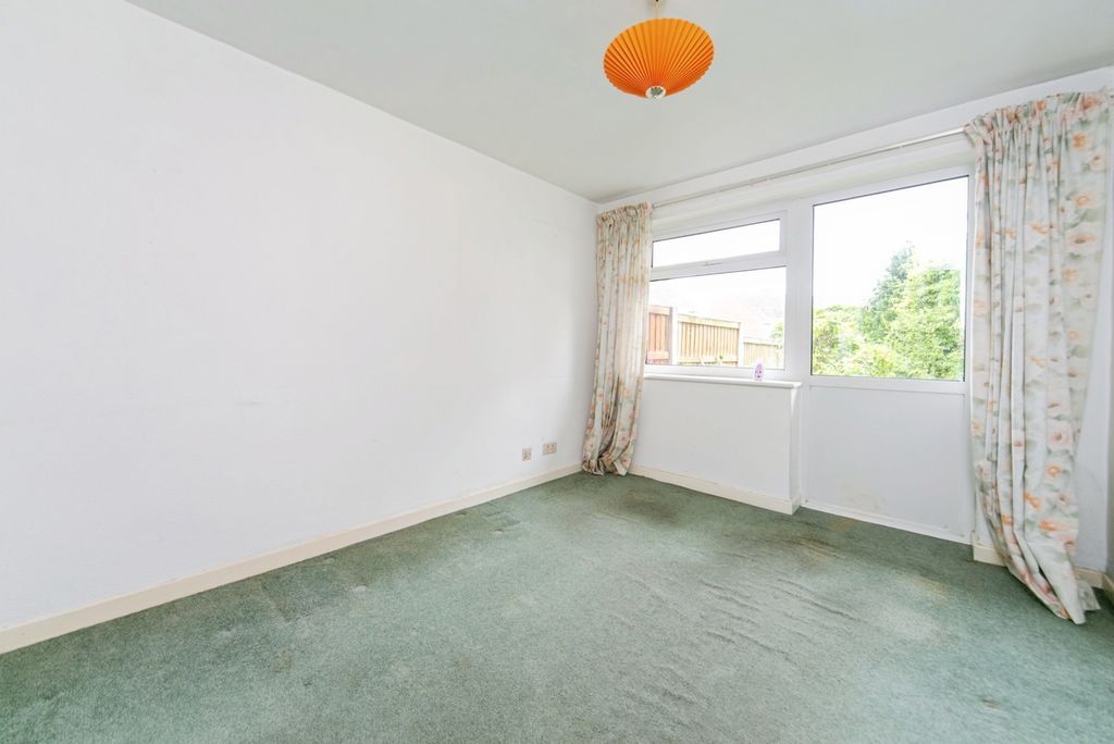 Property photo 3 of 17 Photo