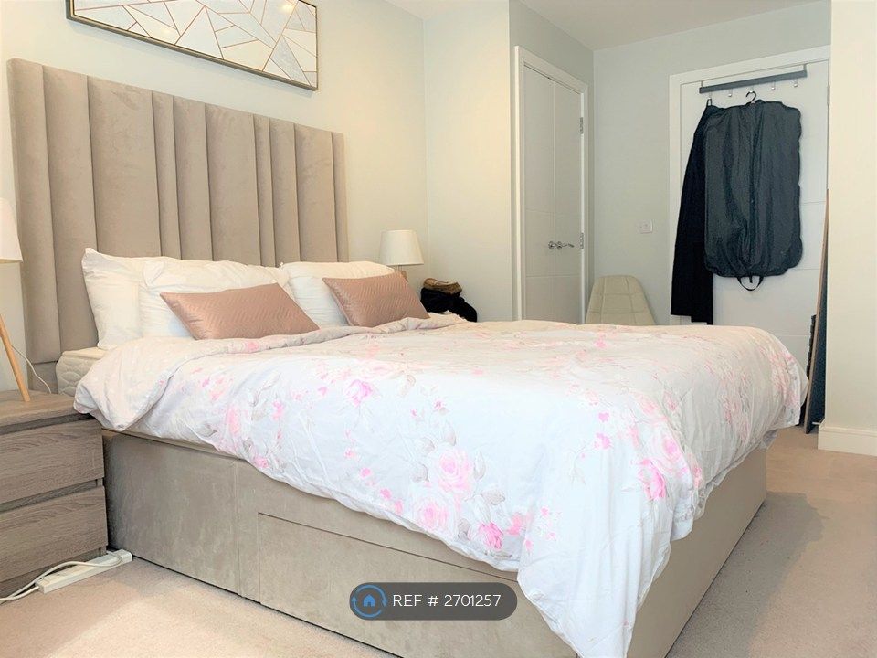 Property photo 1 of 5