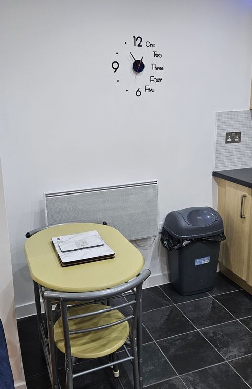 Property photo 2 of 9 Kitchen