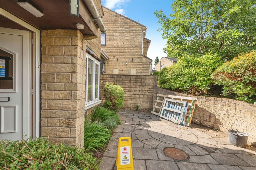 Property photo 3 of 15
