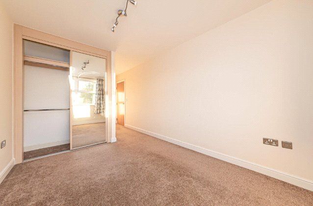 Property photo 3 of 9 Picture No. 05