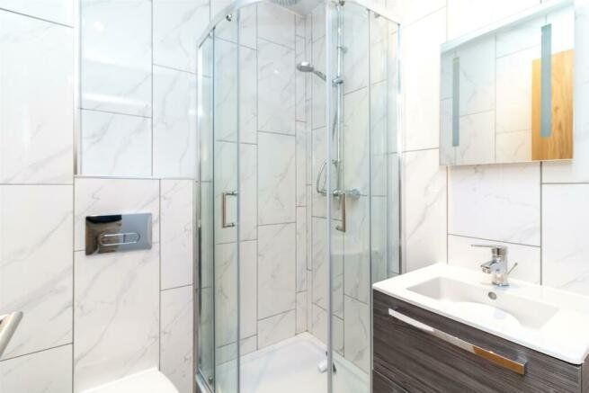 Property photo 2 of 16 Picture No. 14