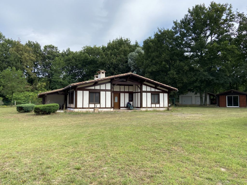 Property photo 2 of 22
