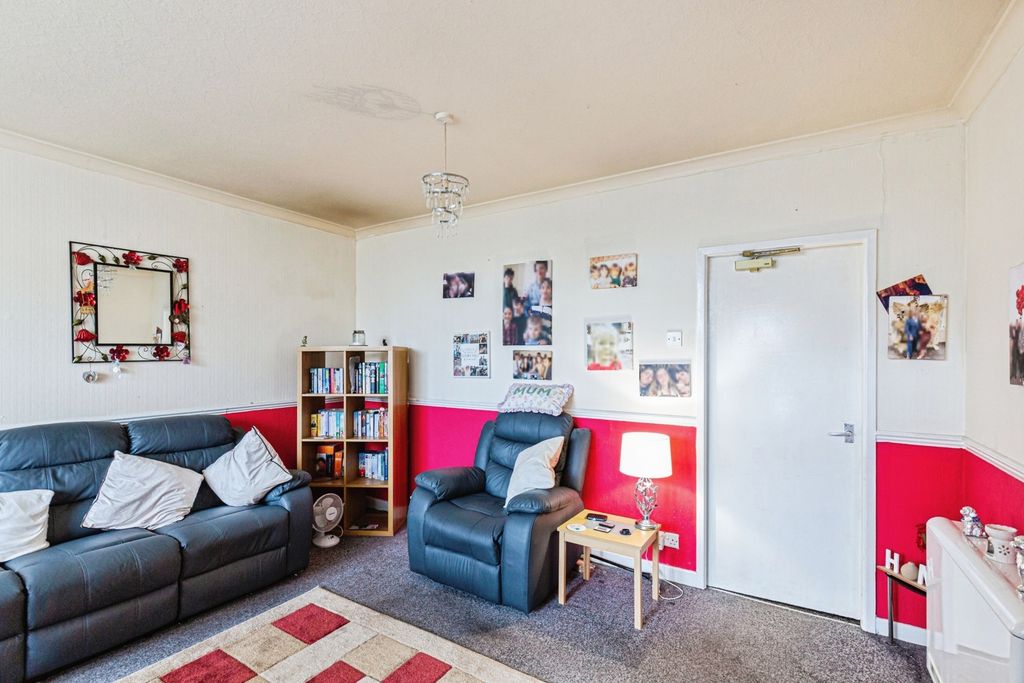 Property photo 2 of 25 Pbox-Img.Jpg
