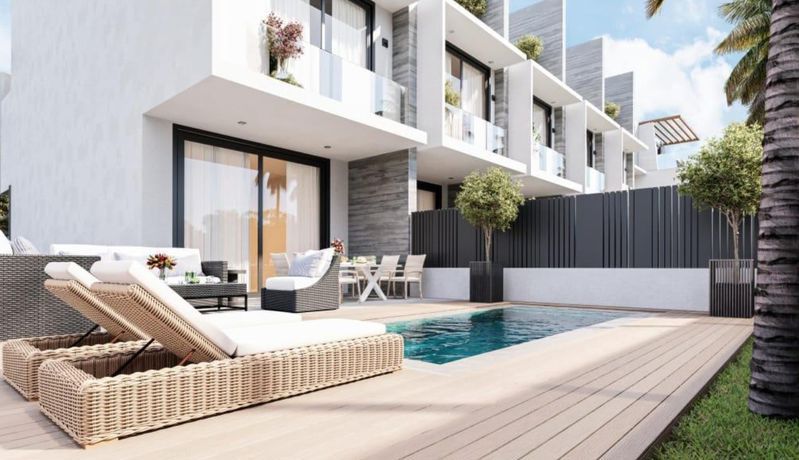 Property photo 2 of 8 House No: 2 With...