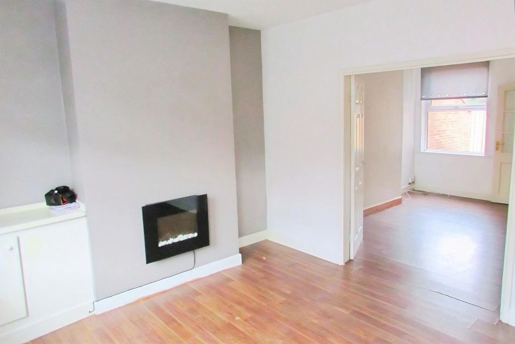 Property photo 3 of 10 52611129-10.Jpg