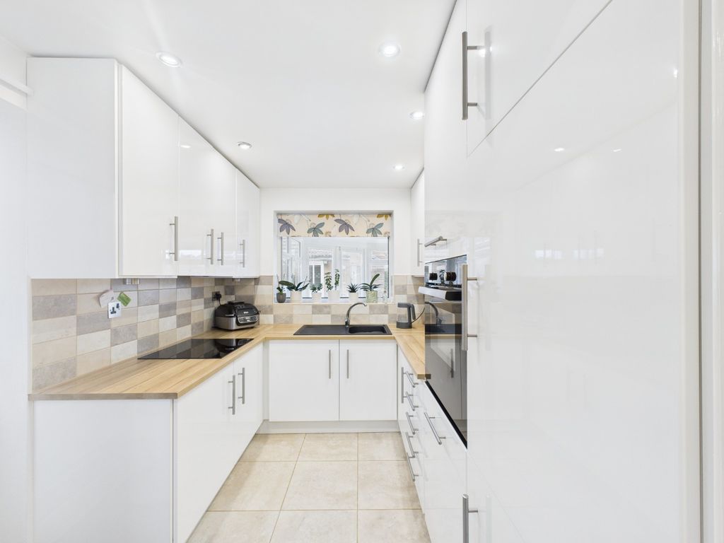 Property photo 1 of 17 4473342