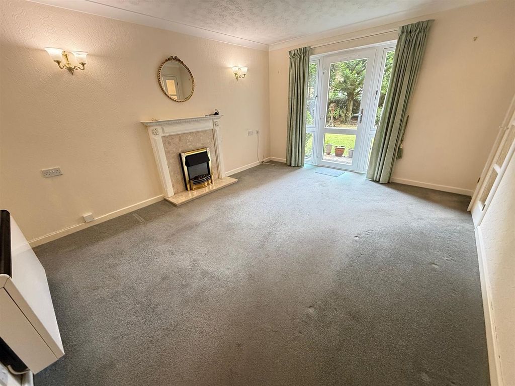 Property photo 2 of 7