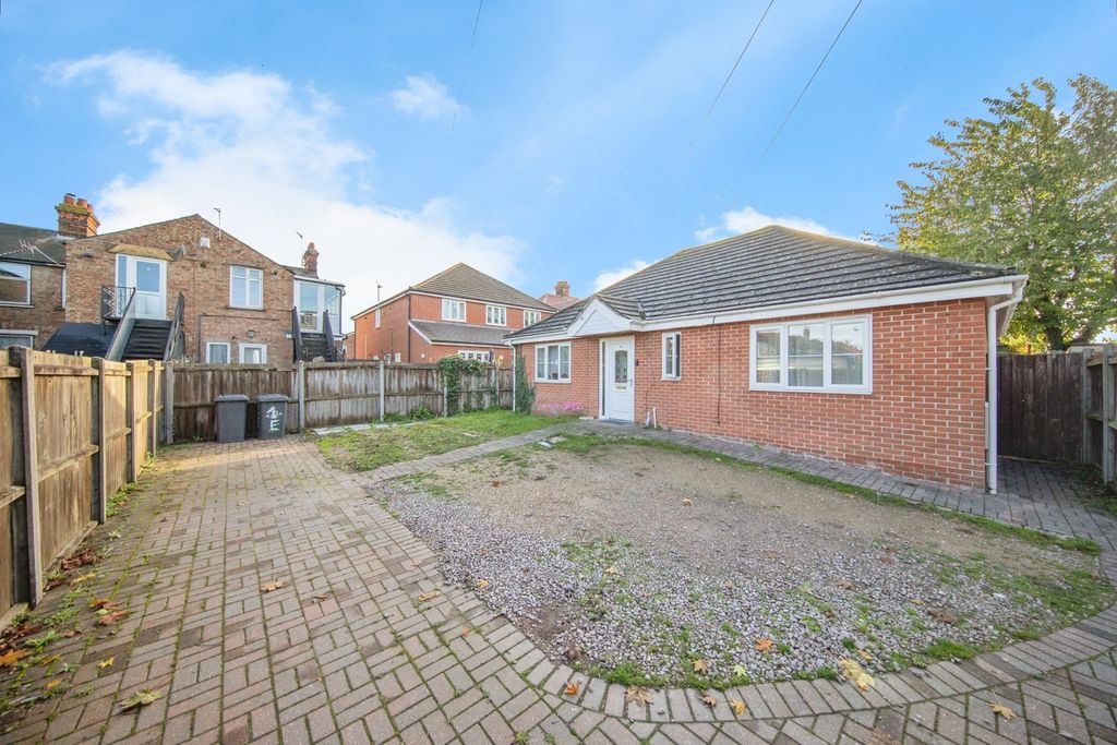 Property photo 1 of 15 Photo