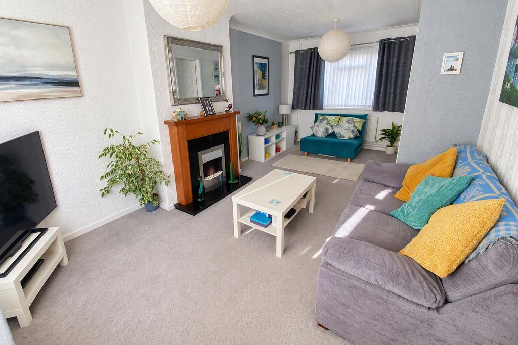 Property photo 2 of 10 Designer (3).Png