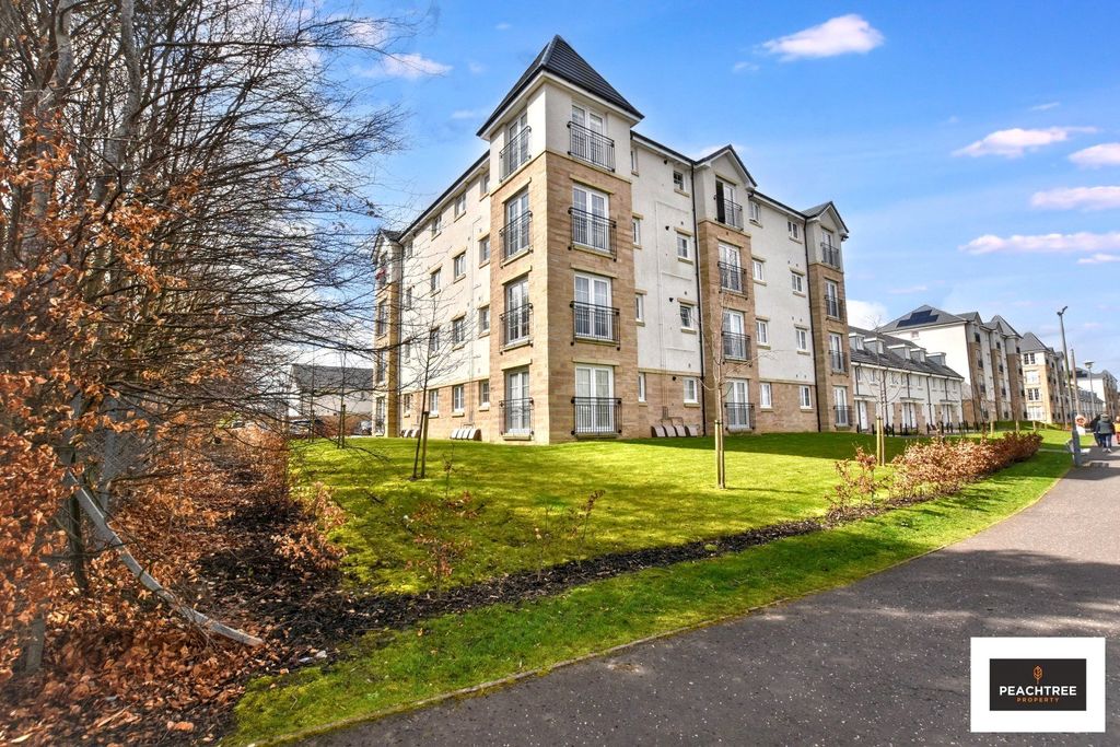 Property photo 1 of 15 Picture No. 12