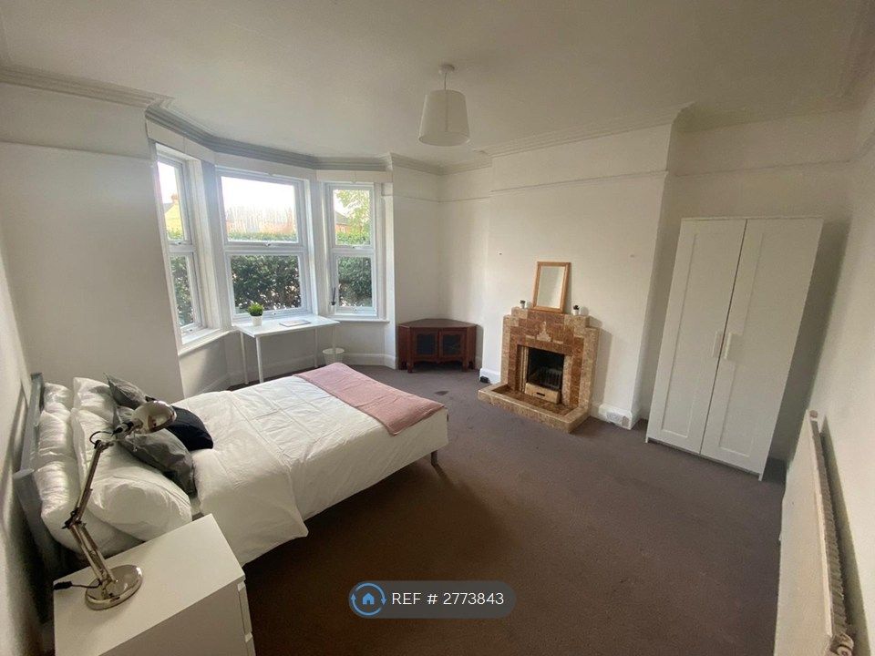 Additional image 4 of 6 bed terraced house to rentElizabeth Way, Cambridge CB4