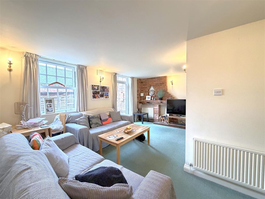 Property photo 3 of 12 Img_5565.Jpg