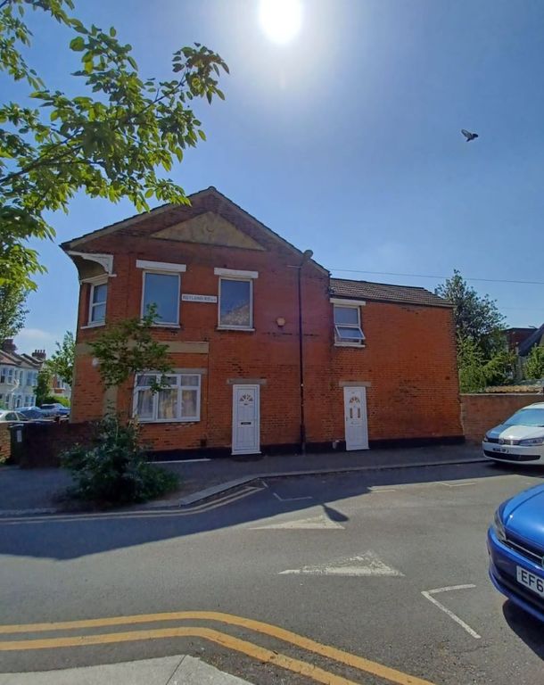 Property photo 2 of 29