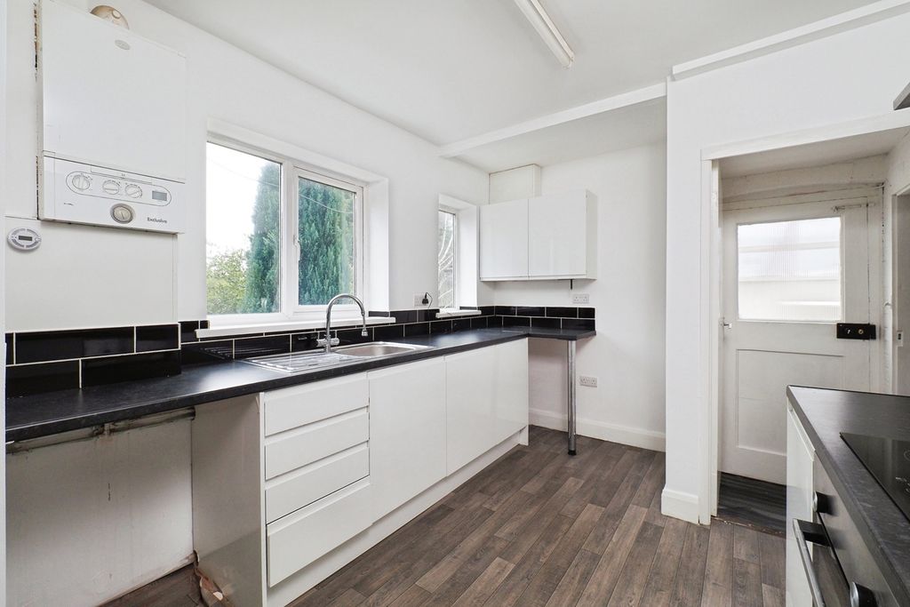 Property photo 2 of 19 Pbox-Img.Jpg