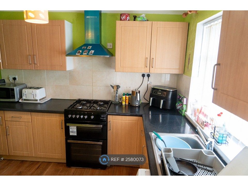 Property photo 3 of 15