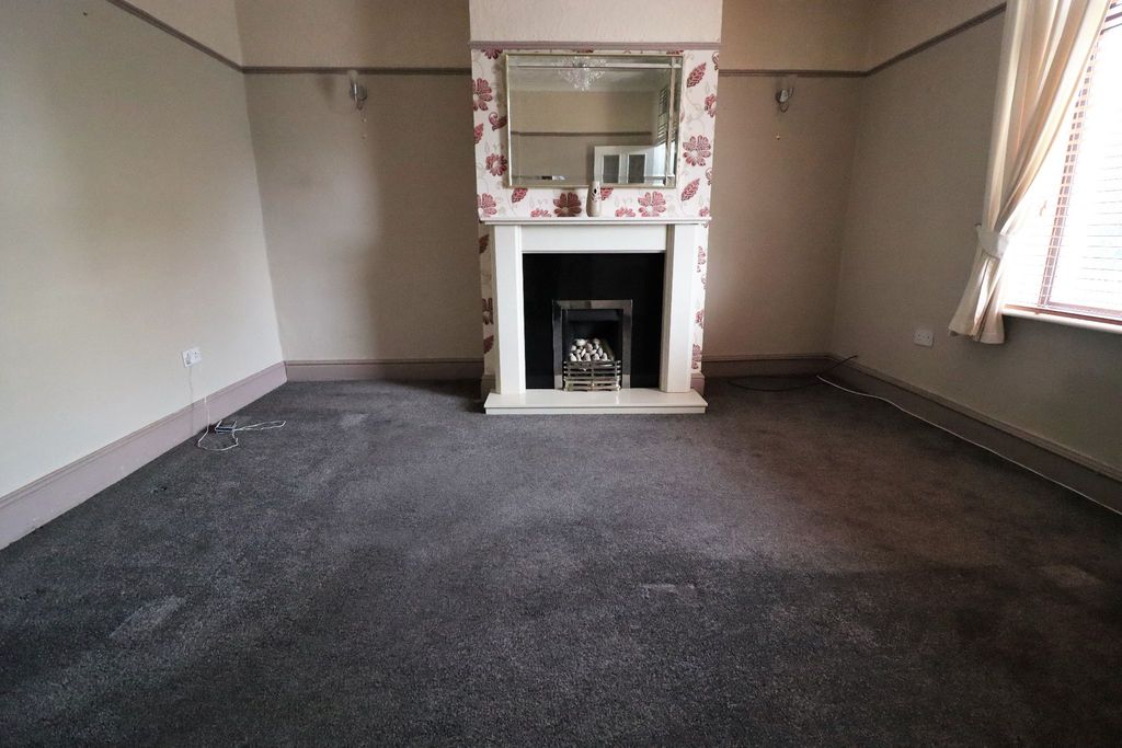 Property photo 2 of 16 Photograph 2