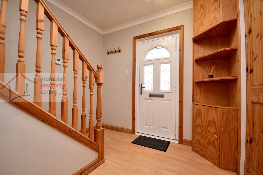 Property photo 2 of 18 Hallway .Jpg