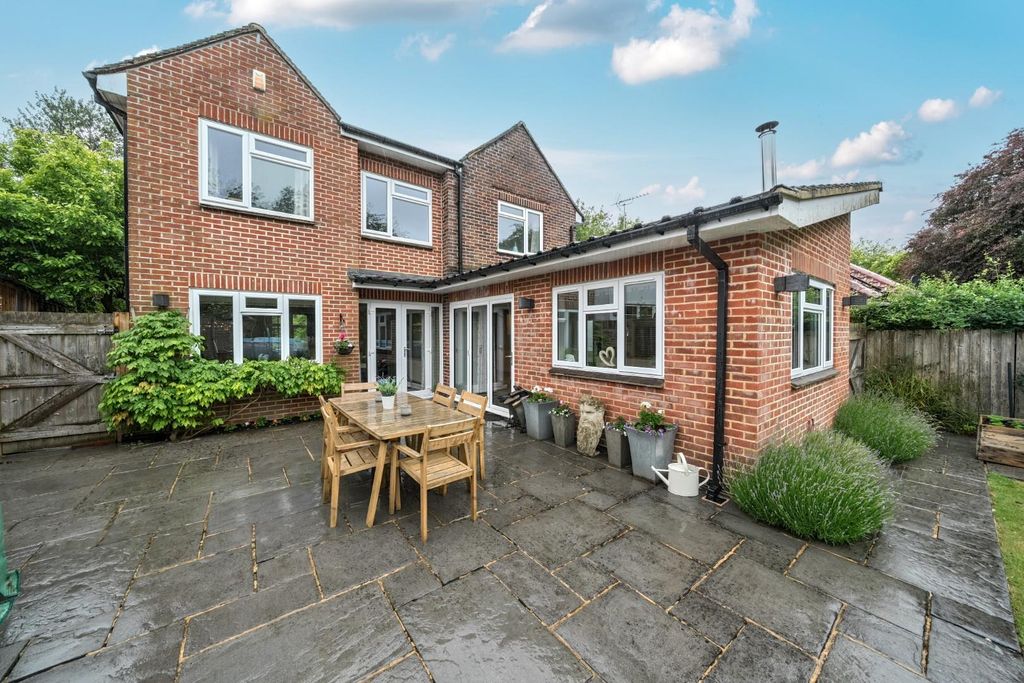 Property photo 2 of 29 1296145-7-6835Bc552990F.Jpg