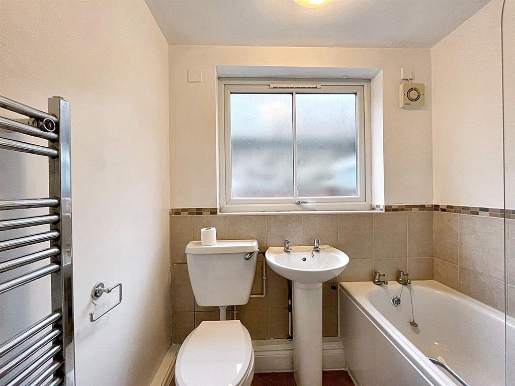Property photo 1 of 8 Image00001 2.Jpg