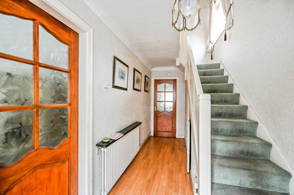 Property photo 2 of 16 Photo