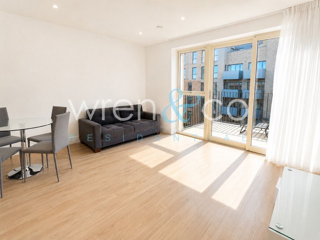 Property photo 3 of 11 Gallery