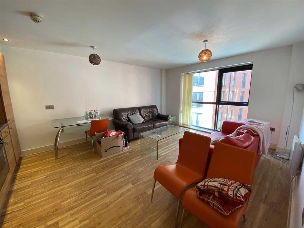Property photo 2 of 9