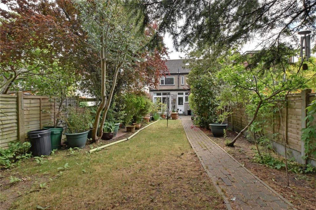 Property photo 3 of 18 Picture No. 12