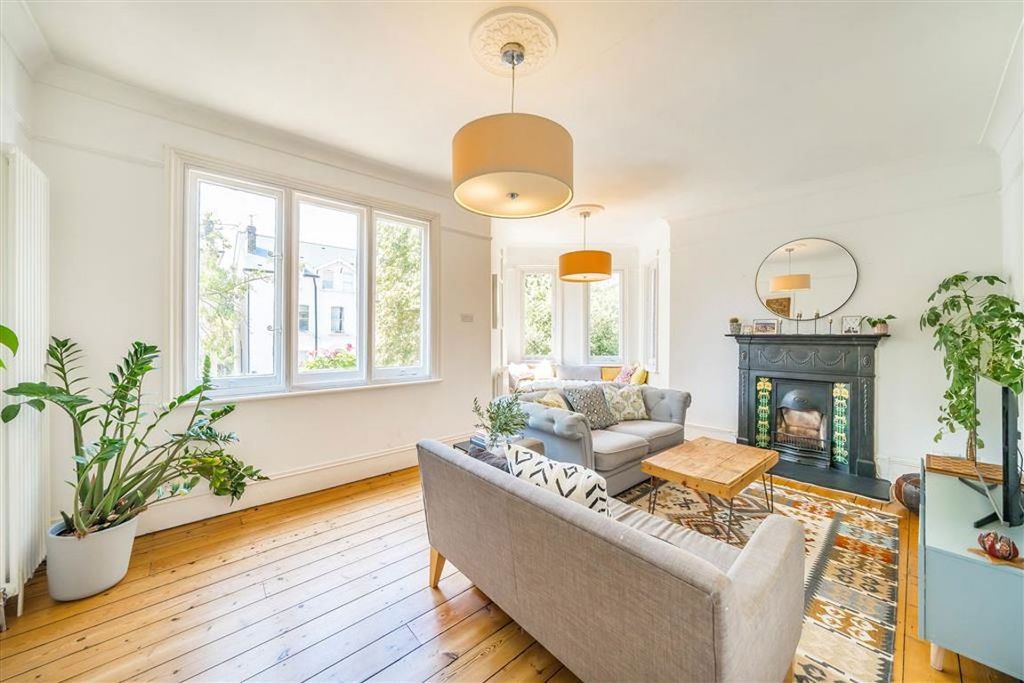 Property photo 3 of 7