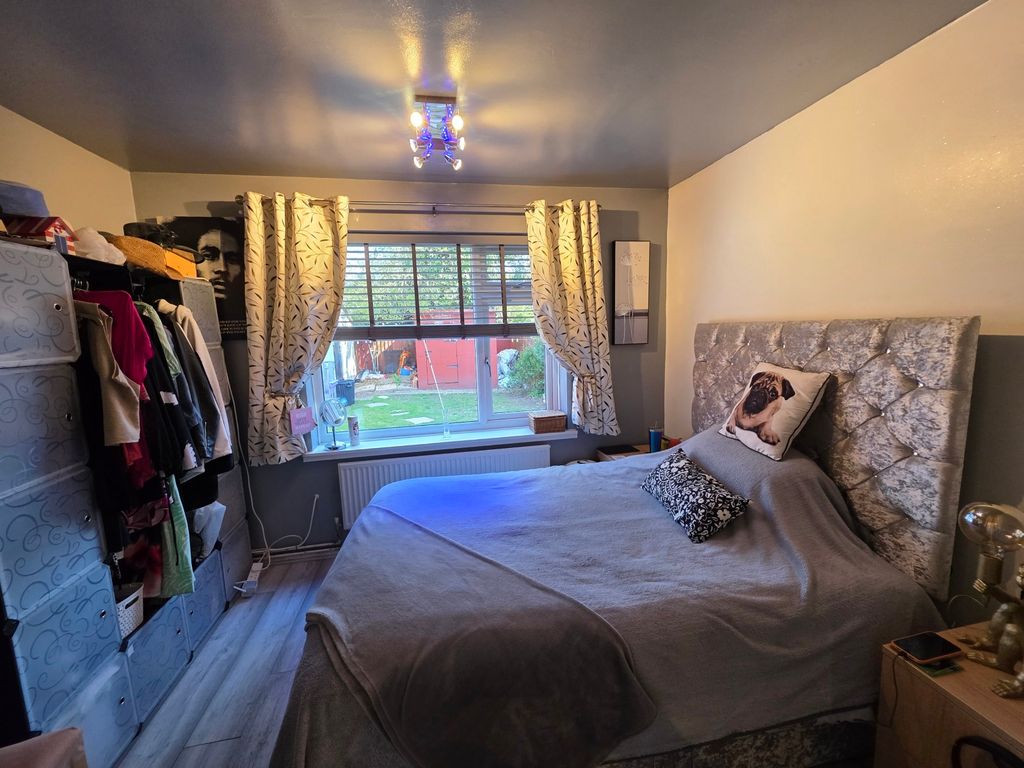 Property photo 3 of 14 Picture No. 08
