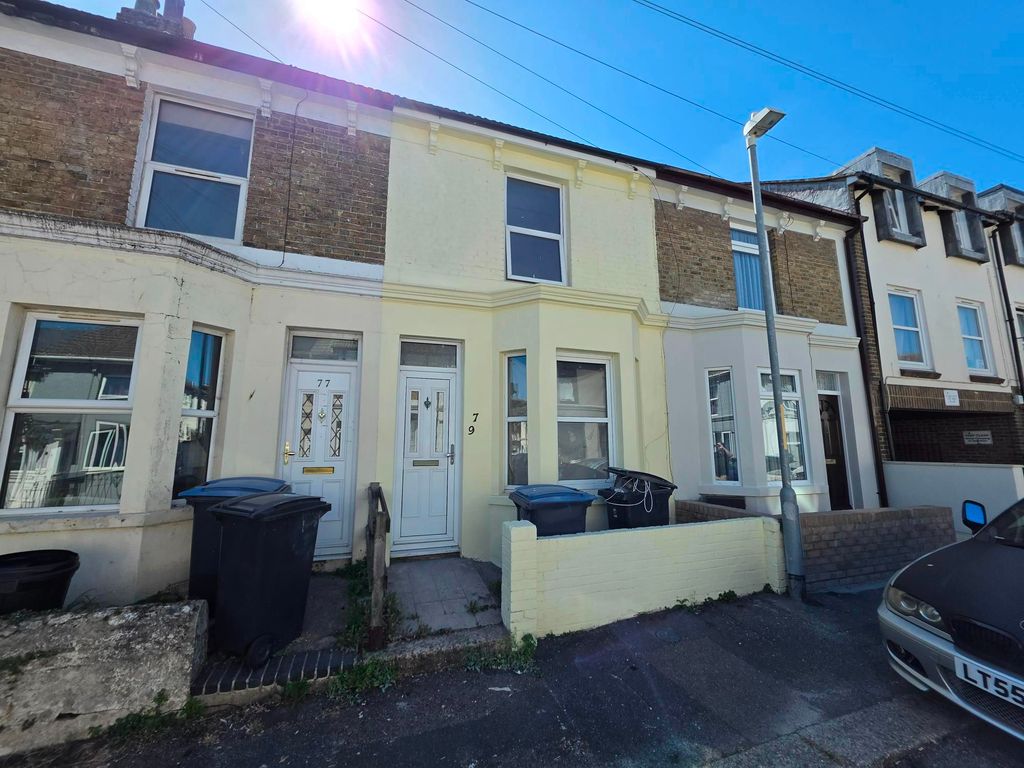 Property photo 2 of 16