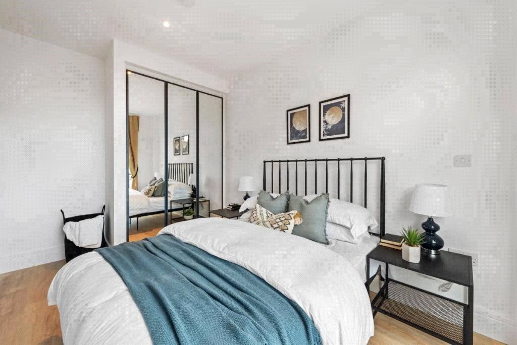 Property photo 3 of 7 Bedroom