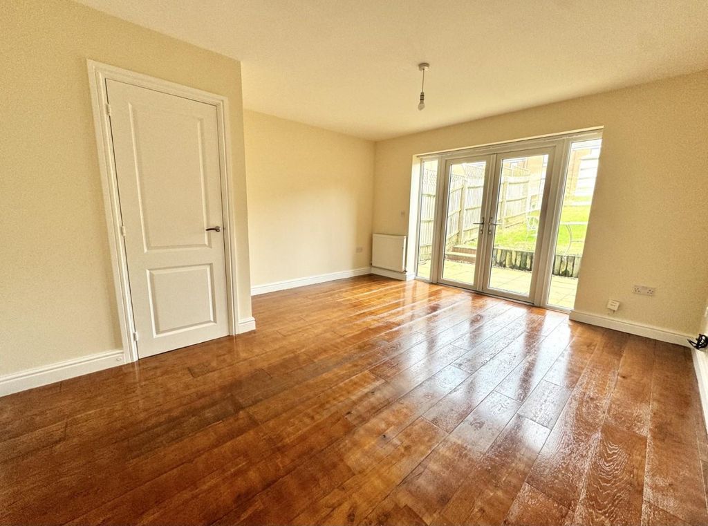 Property photo 2 of 10 2.Jpg