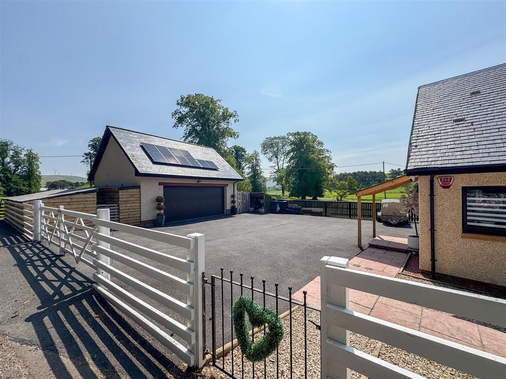 Property photo 3 of 71 External