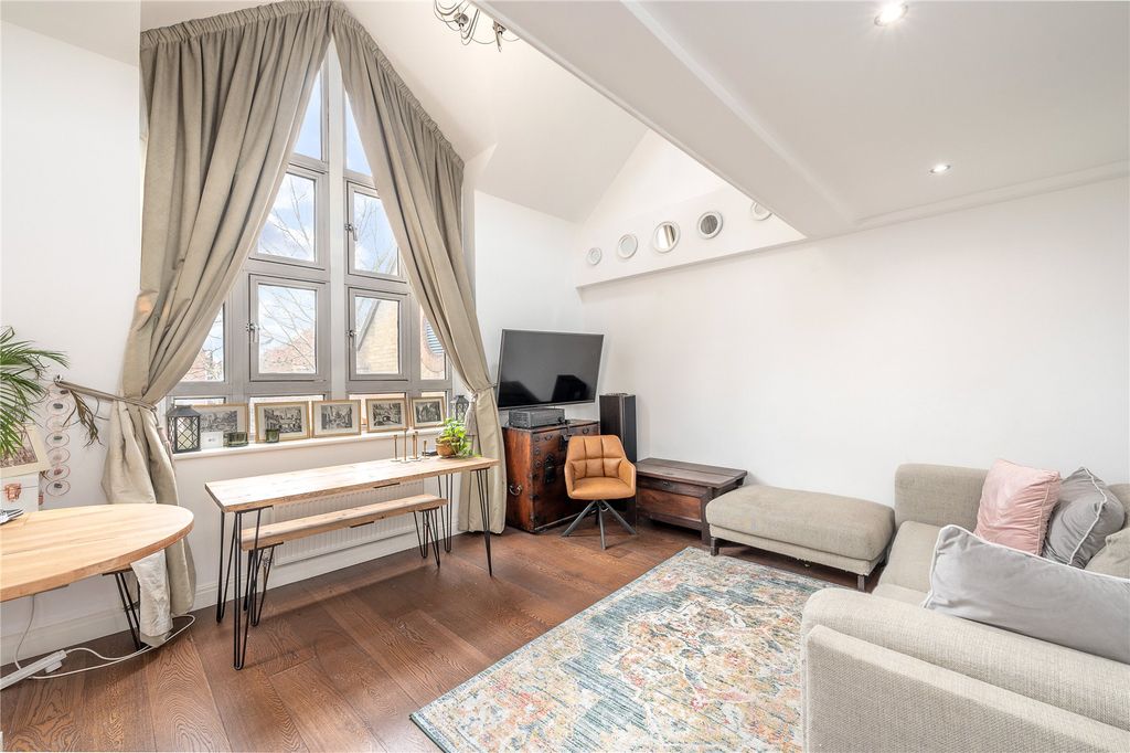 Property photo 1 of 12 Reception Room