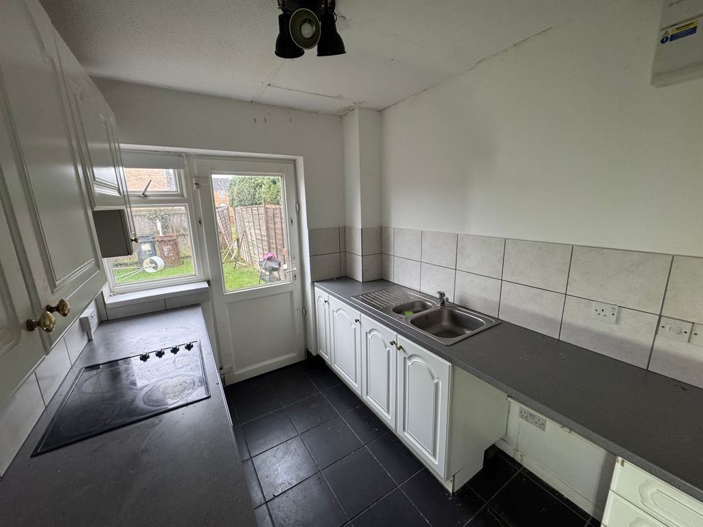 Property photo 2 of 11 Image