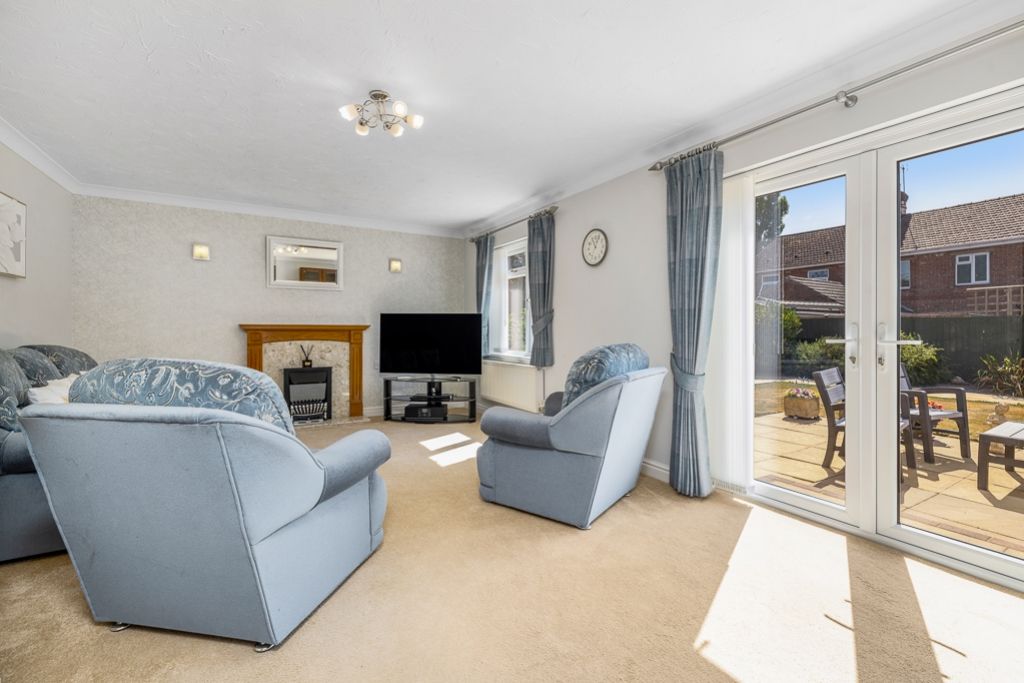 Property photo 3 of 26 20 Laceys Drive (Leverton)-19