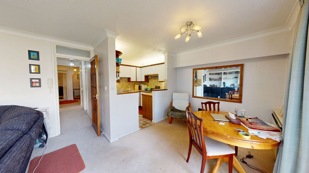 Property photo 3 of 18