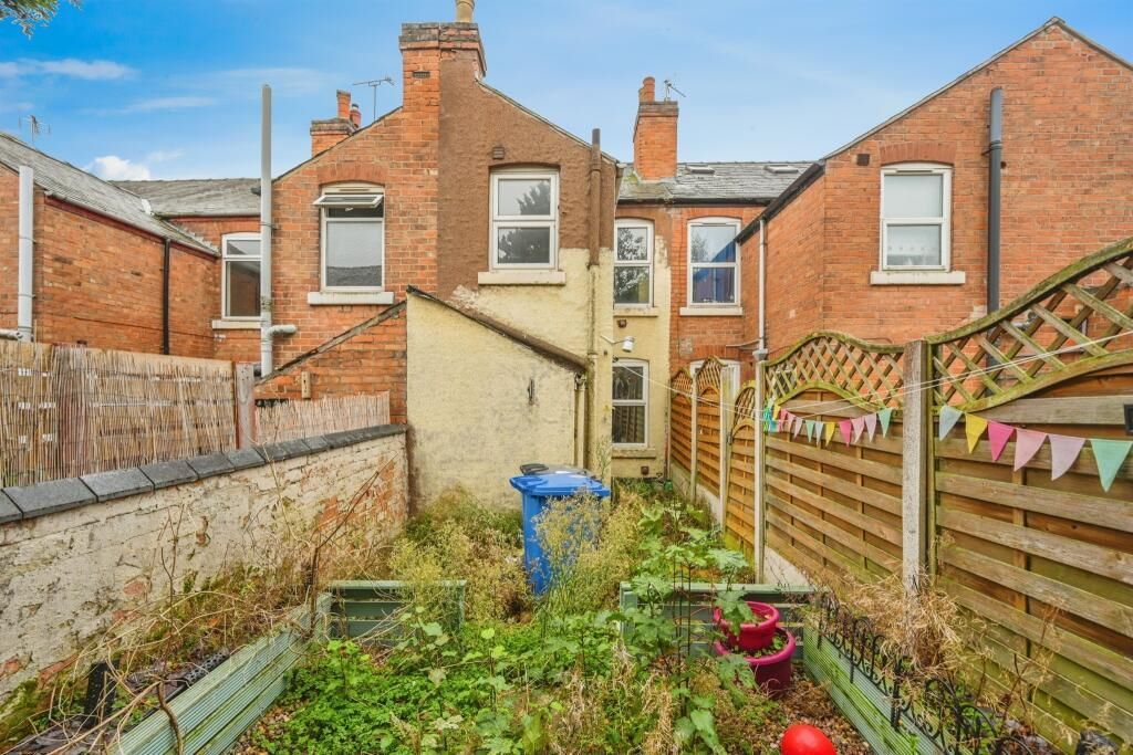 Property photo 3 of 17