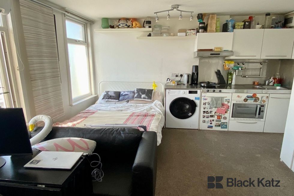 Property photo 3 of 5