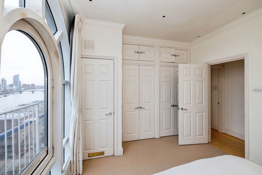 Property photo 2 of 20 Pbox-Img.Jpg