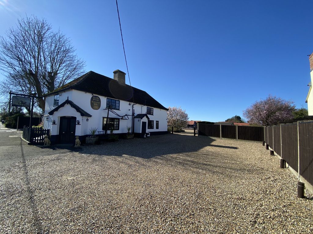 Property photo 1 of 27