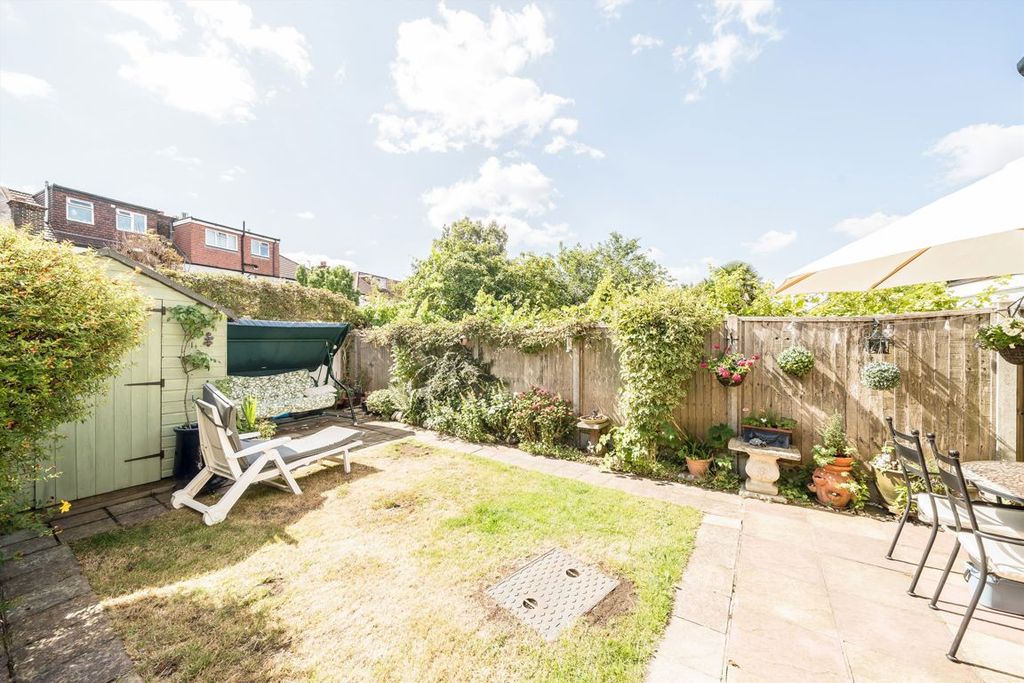 Property photo 2 of 9