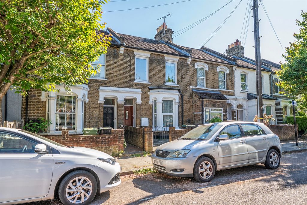 Property photo 1 of 12