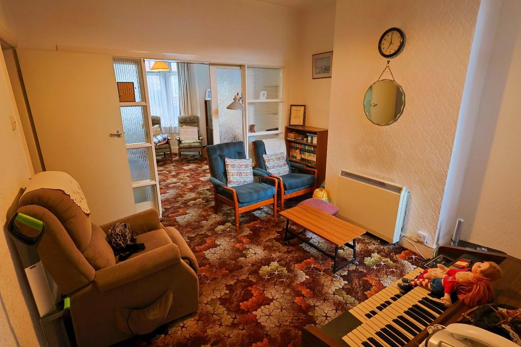 Property photo 3 of 12 Dining Room