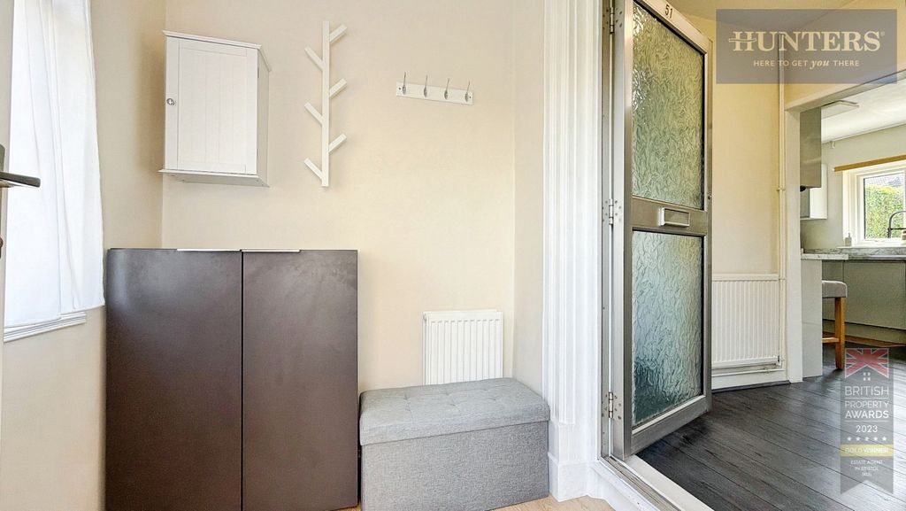 Property photo 3 of 24 Pbox-Img.Jpg