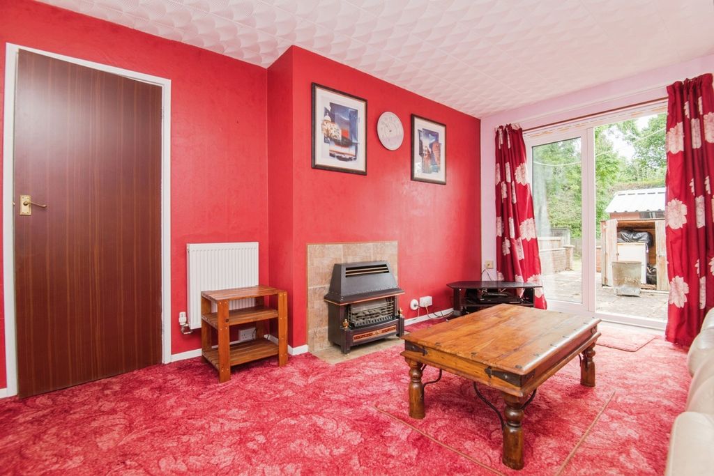 Property photo 3 of 14 Photo