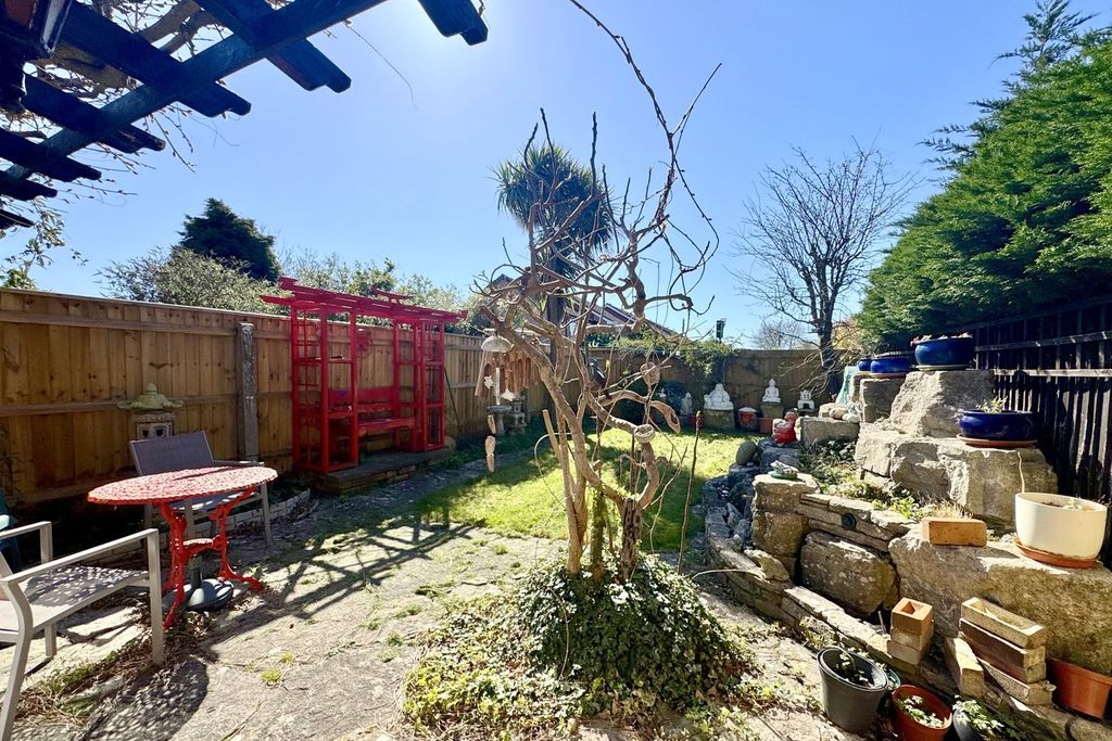 Property photo 3 of 14