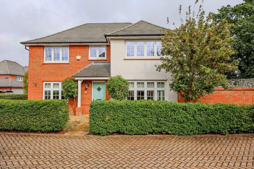 Property photo 1 of 30