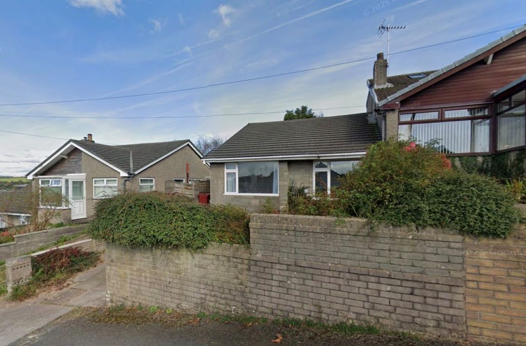 Property photo 1 of 2